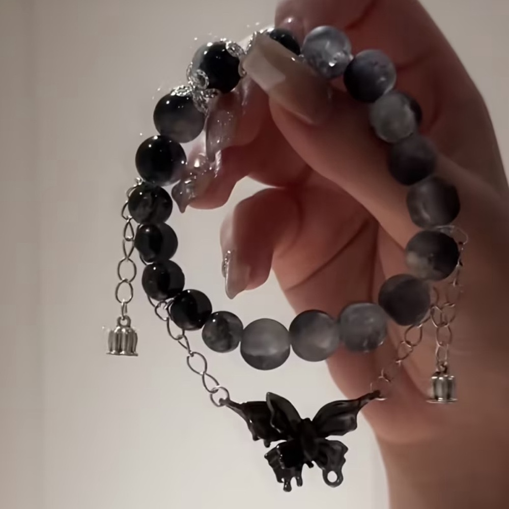A Black Butterfly Gradient Ink Color Beaded Explosion Flower Bracelet - Picture 2 of 3